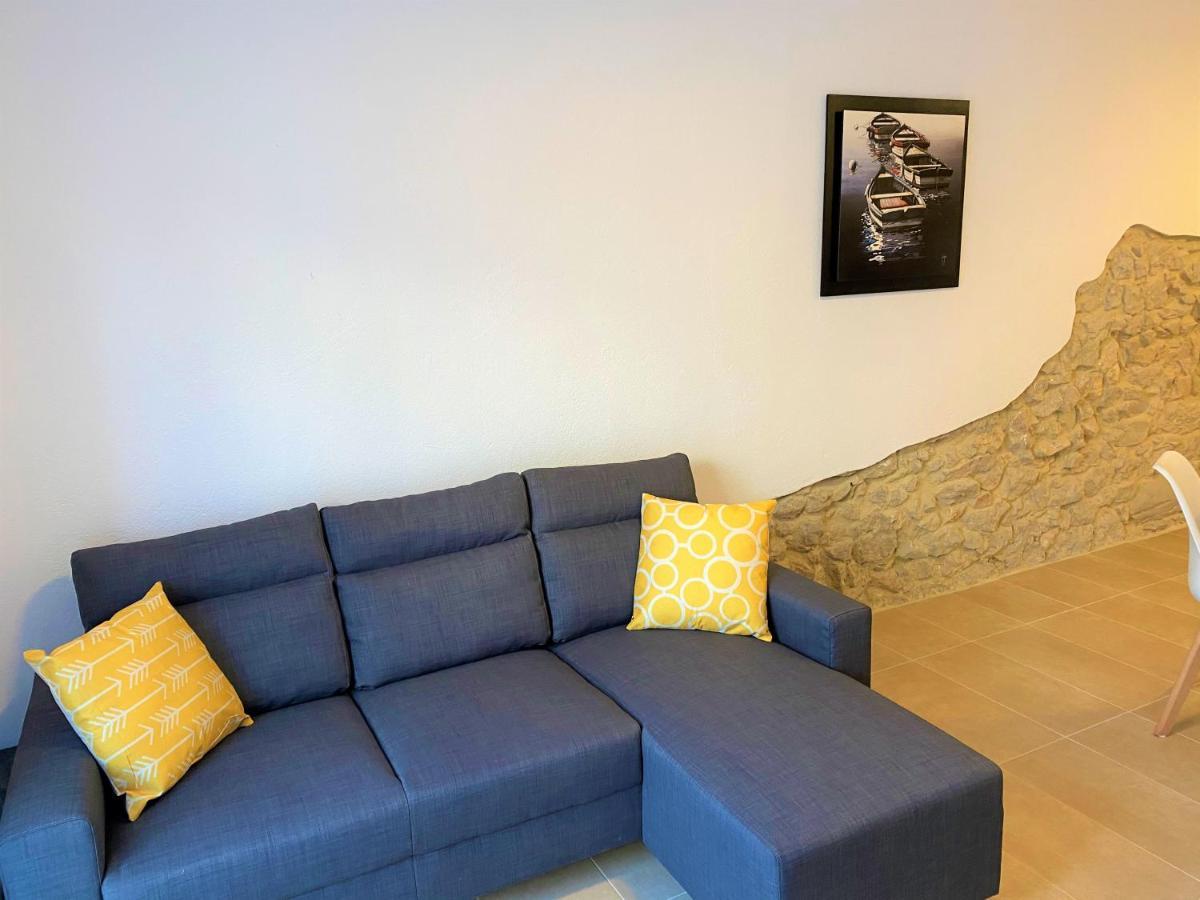 Apartaments L'Escala Centre Екстериор снимка