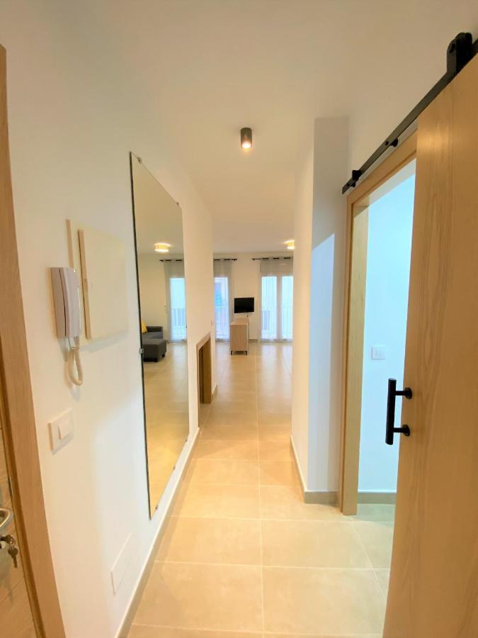 Apartaments L'Escala Centre Екстериор снимка